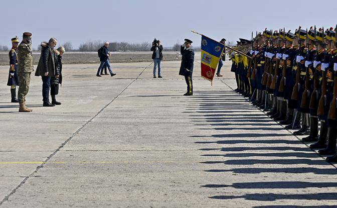 Румыния таскает зерно из Украины, но имеет виды на Крым Румыния таскает зерно из Украины, но имеет виды на Крым