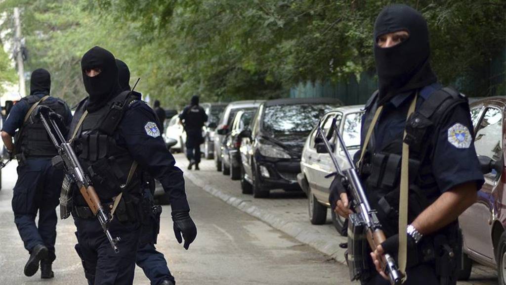 Бойцы косовского спецназа захватили сербский муниципалитет на севере Косово