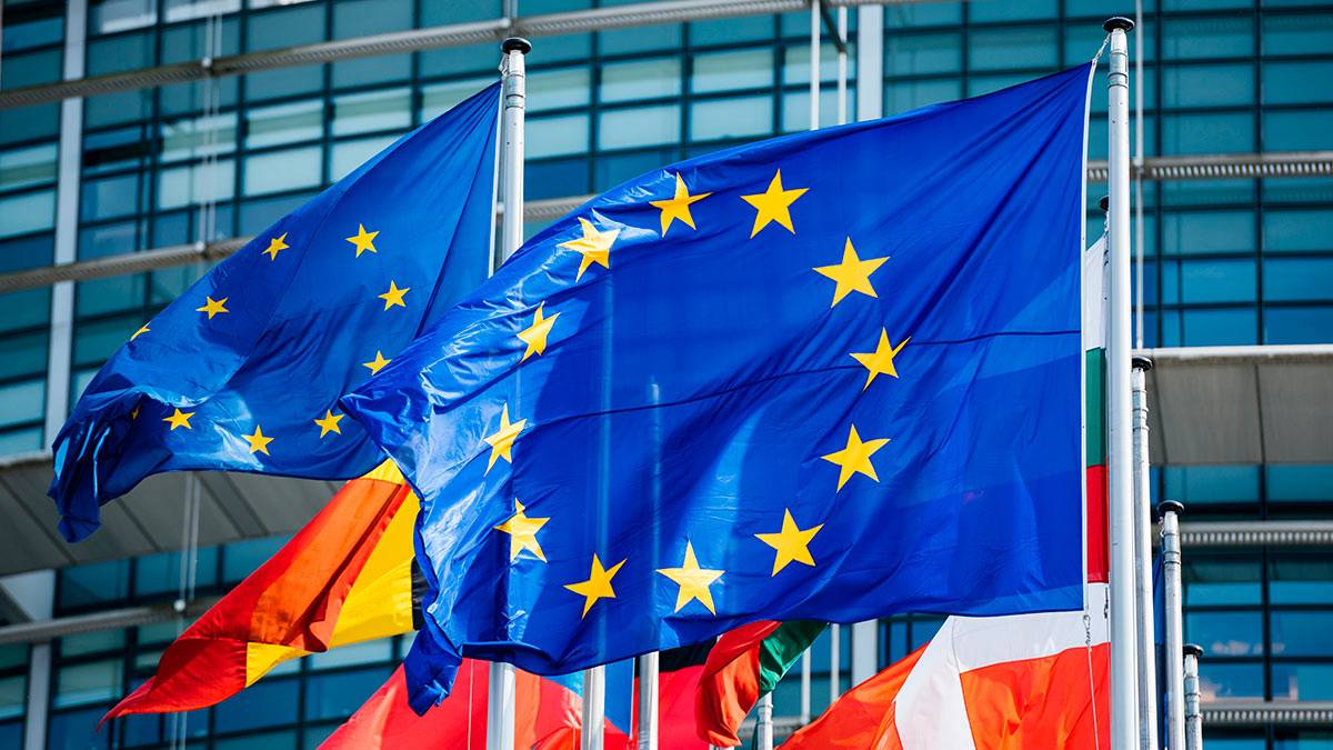 Главы МИД ЕС обсудят новые антироссийские санкции 18 июля