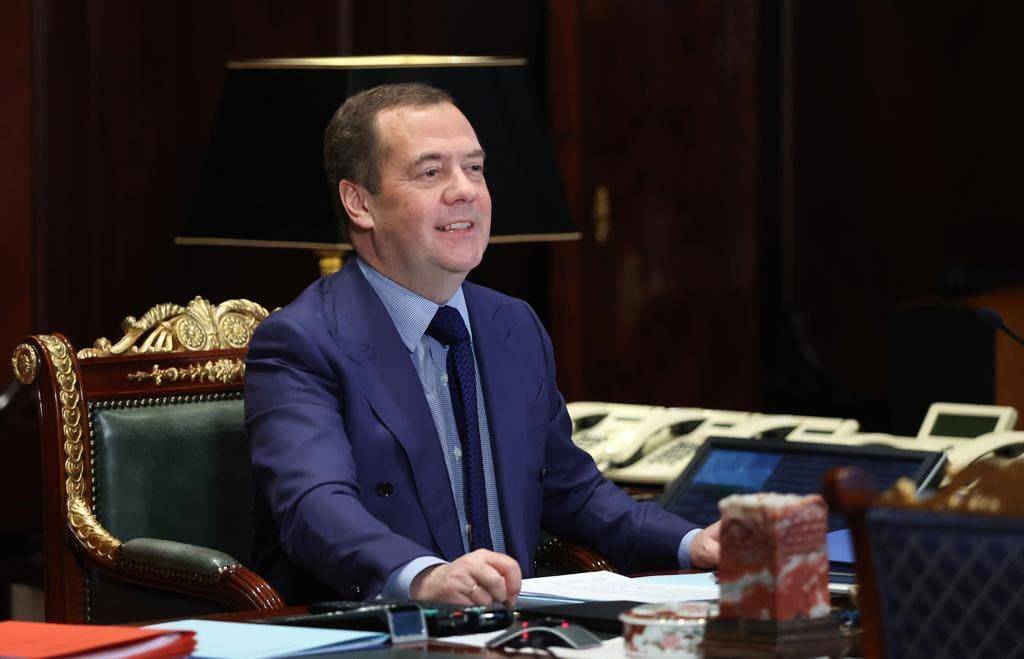 Медведев рассказал о «грехах» Запада и России