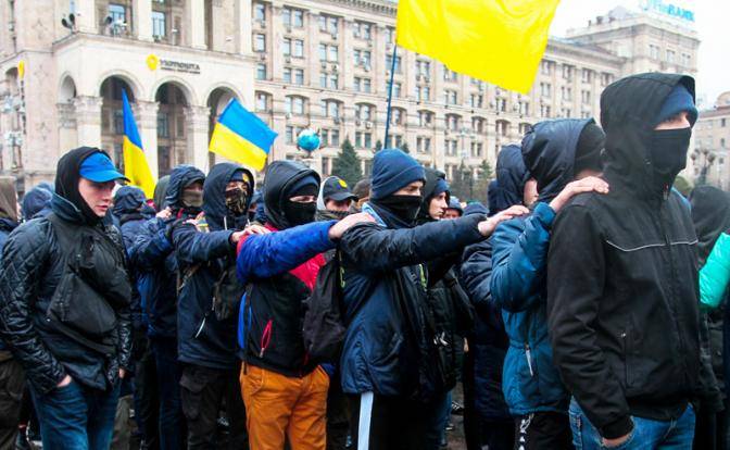 Украинский нацизм как разрыв с советским прошлым Украинский нацизм как разрыв с советским прошлым