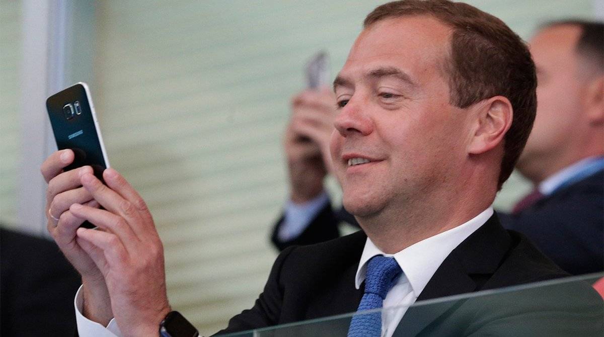 «Случайный пост» Медведева довёл правящую «элиту» Казахстана до истерики