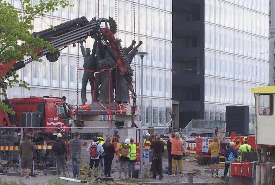 Снос памятника «Мир во всем мире» в Хельсинки: бывших фашистов не бывает