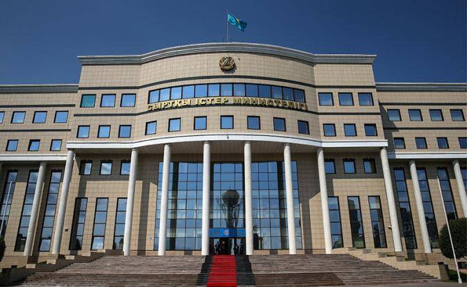 Посол Украины в Казахстане забыл, что он не дома