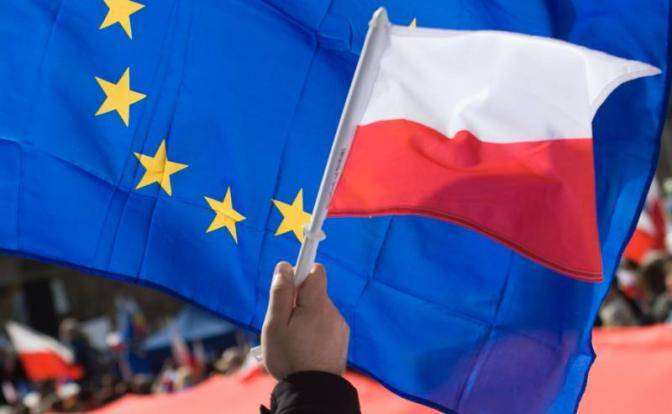 Почему Польша, считая себя «Христом Европы», стала ее гиеной