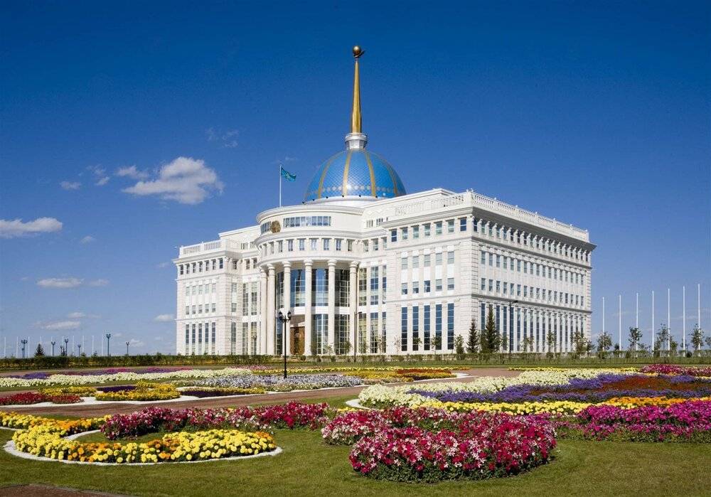 Казахстан переходит к новой демократической политической модели