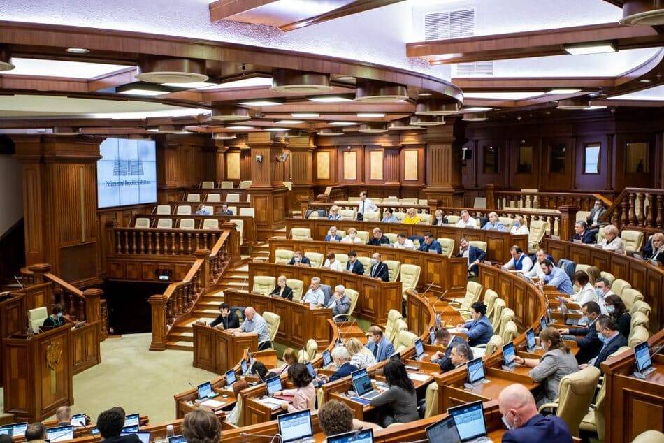 В парламенте Молдовы зарегистрирован проект вотума недоверия правительству В парламенте Молдовы зарегистрирован проект вотума недоверия правительству