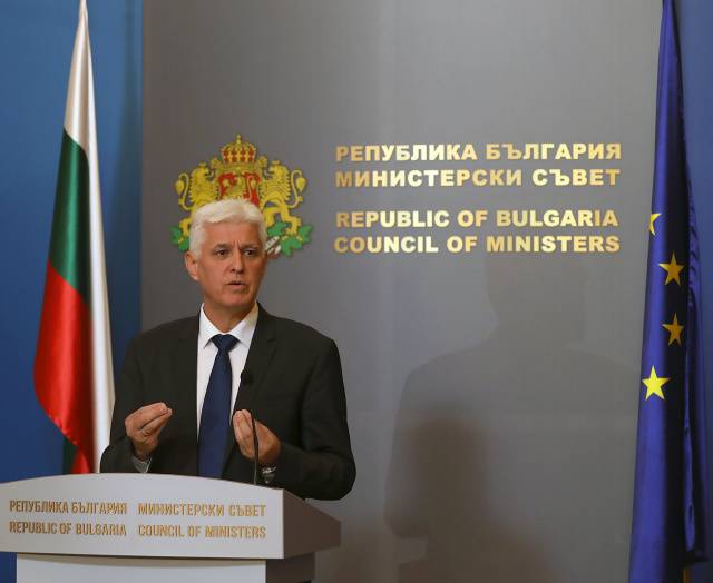 Стоянов: Частичная мобилизация в РФ представляет опасность для Болгарии