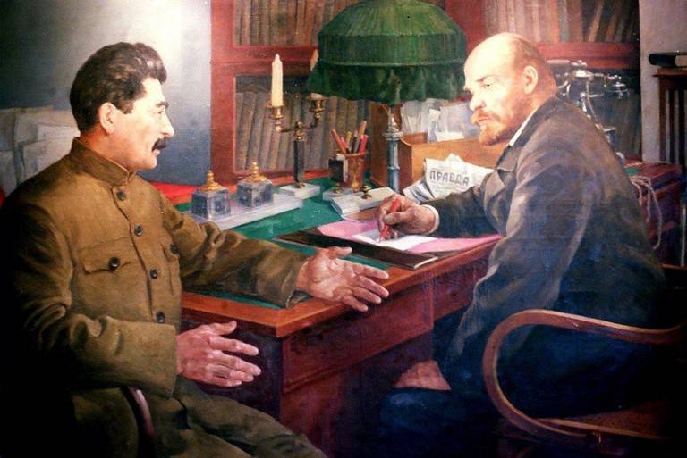 100 лет назад пленум ЦК РКП(б) признал необходимым создание СССР
