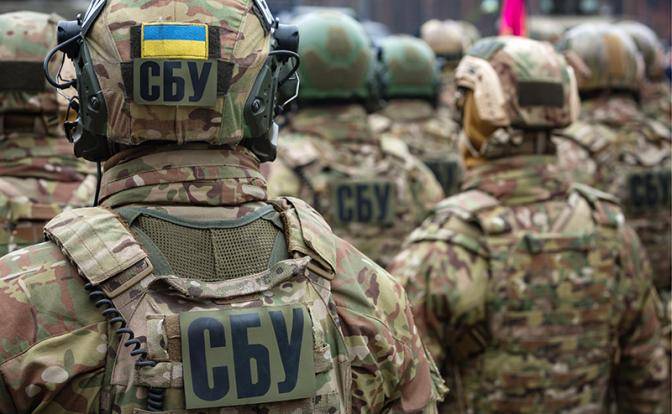 Киев надумал всю Россию взять «под колпак»