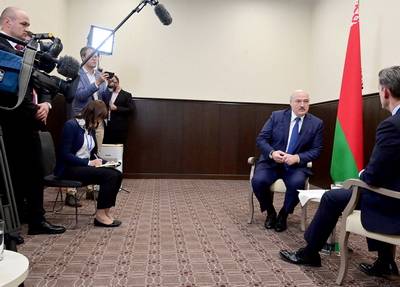 Лукашенко дал интервью американскому ТВ: «Погибнут уже сотни тысяч»
