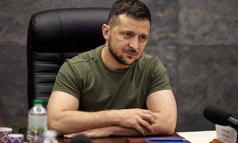 Из-за отказа Зеленского от переговоров Запад подыскал ему замену Из-за отказа Зеленского от переговоров Запад подыскал ему замену