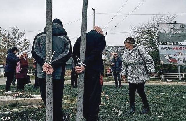 Парад прогнившей сущности украинства в Херсоне Парад прогнившей сущности украинства в Херсоне