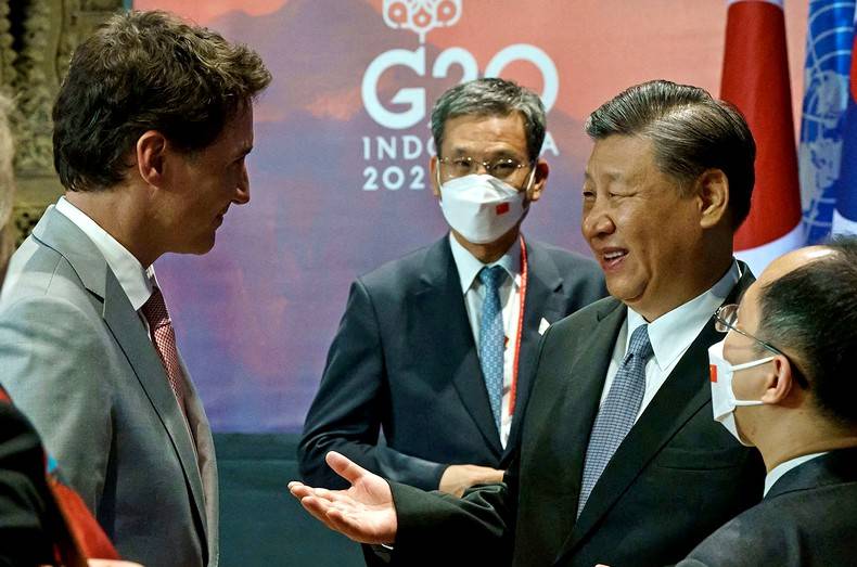 За что руководитель Китая унизил премьера Канады