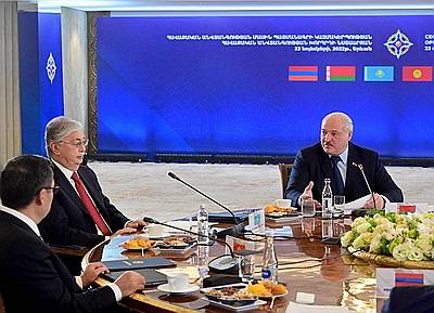 Лукашенко предостерёг Пашиняна с Токаевым: Хватит политической проституции Лукашенко предостерёг Пашиняна с Токаевым: Хватит политической проституции