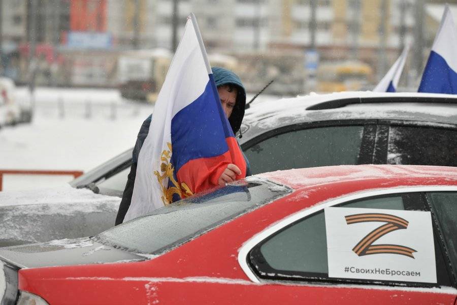 Поджоги авто с Z-символикой «совпали» с визитом английского посла на Урал