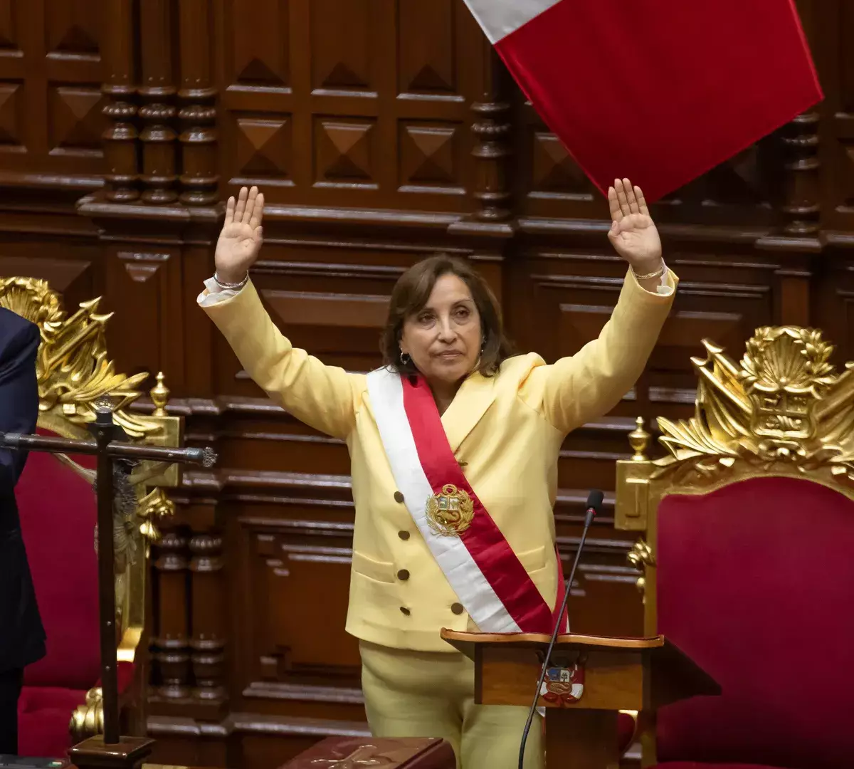 Как президент Перу оказался в тюрьме, уступив место женщине