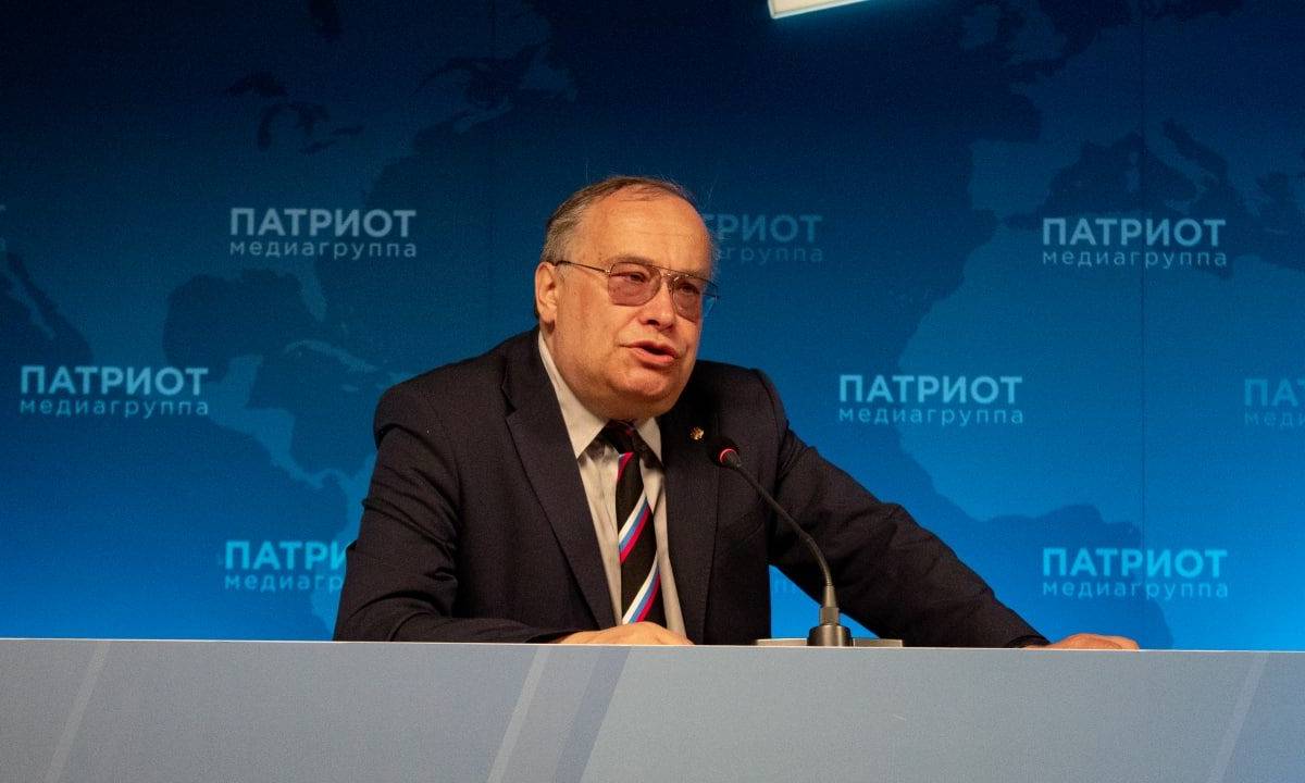 Межевич объяснил реакцию РФ на признание Меркель по Минским соглашениям