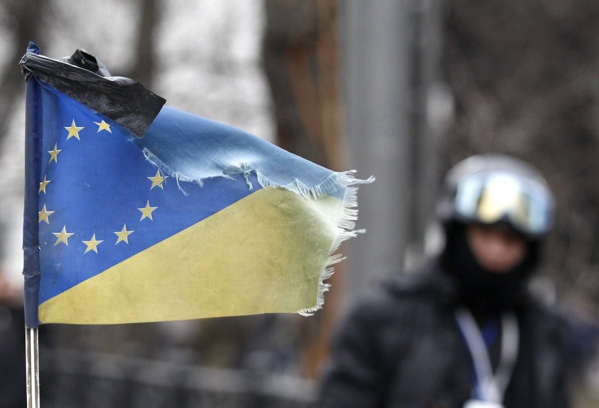 Евросоюз прикрывает свою причастность к преступлениям на Украине