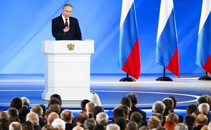 Путин отказался от послания Федеральному собранию. Почему? Путин отказался от послания Федеральному собранию. Почему?