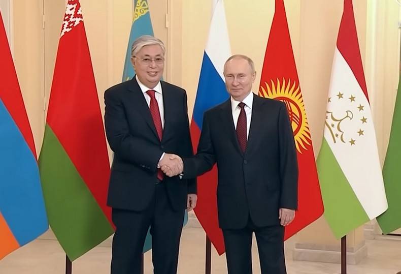 "Настроение среднее": кроме Путина на саммите СНГ публично выступил только Токаев