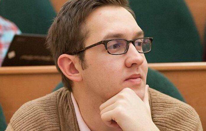 Андрей Стариков: Противостояние в Киеве может обернуться очередным Майданом