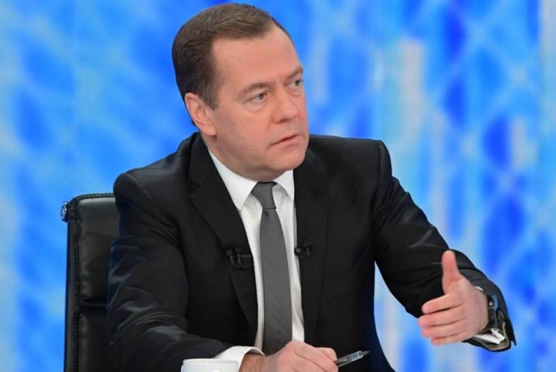 Медведев: Сбежавшие от мобилизации граждане могут вернуться в Россию только после публичного раскаяния