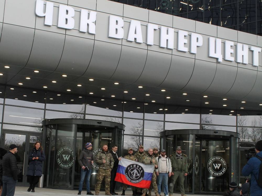 Politico: «ЧВК Вагнер начала борьбу в Сербии против антипутинистов»