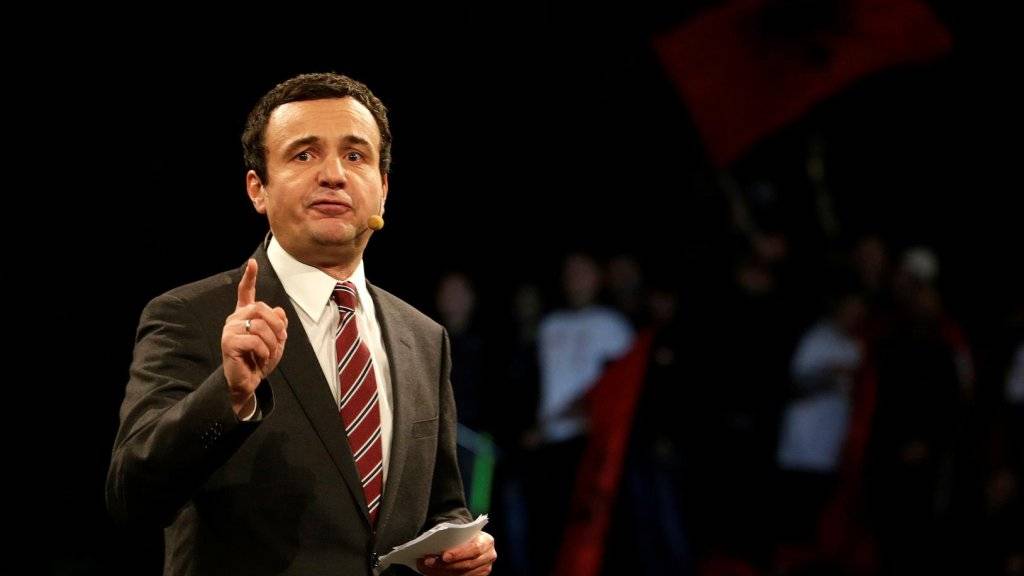 Курти заявил, что около 80% сербов положительно относятся к Путину