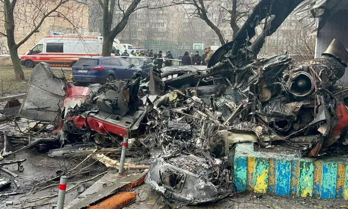 Попытка Киева обвинить в крушении вертолета в Броварах Россию провалилась