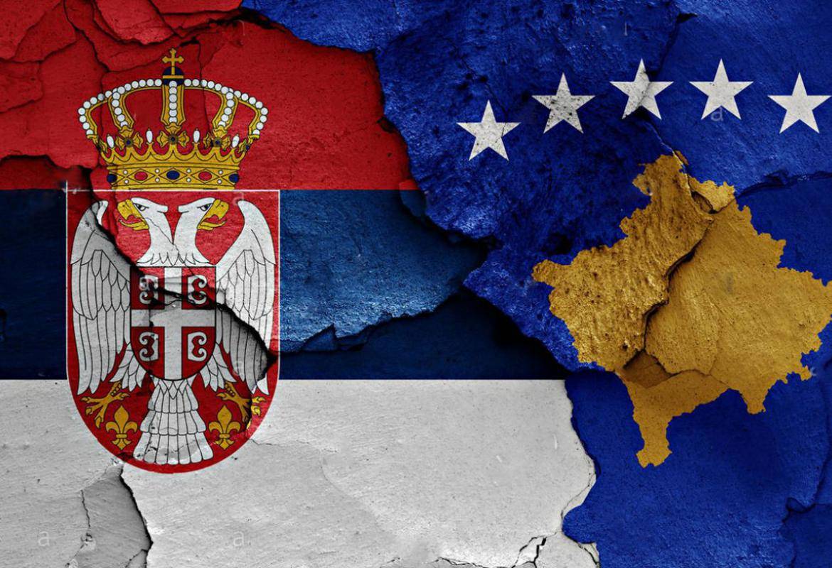 Европарламент обвинил Сербию в военной угрозе и выразил поддержку Косово
