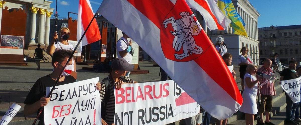 Зачем Лукашенко возвращает беглых змагаров Зачем Лукашенко возвращает беглых змагаров
