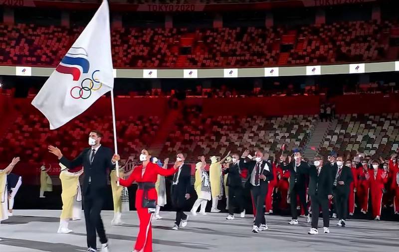 Во Франции потребовали, чтобы российские олимпийцы выступали под флагом беженцев