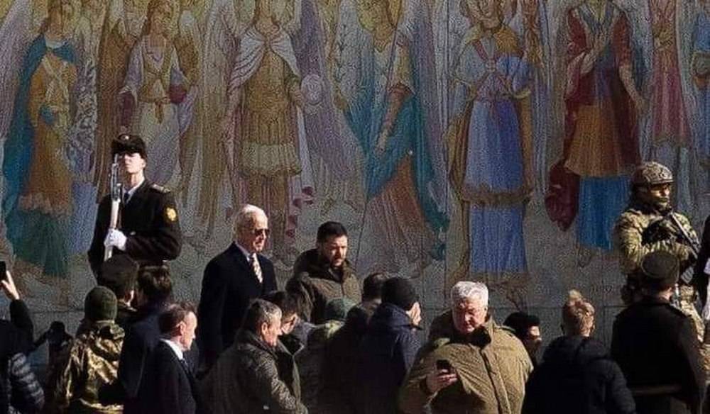 Байден неожиданно приехал в Киев: первые кадры