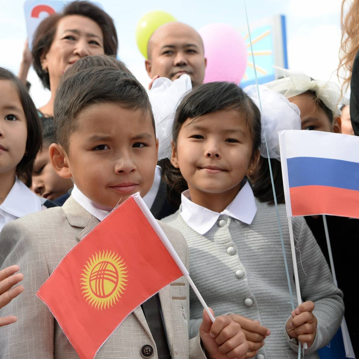 Дипломатия парт: зачем Бишкеку новые русские школы?