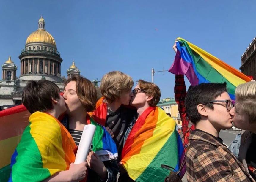 Как в Россию протаскивают запрещённое чтиво про ЛГБТК+