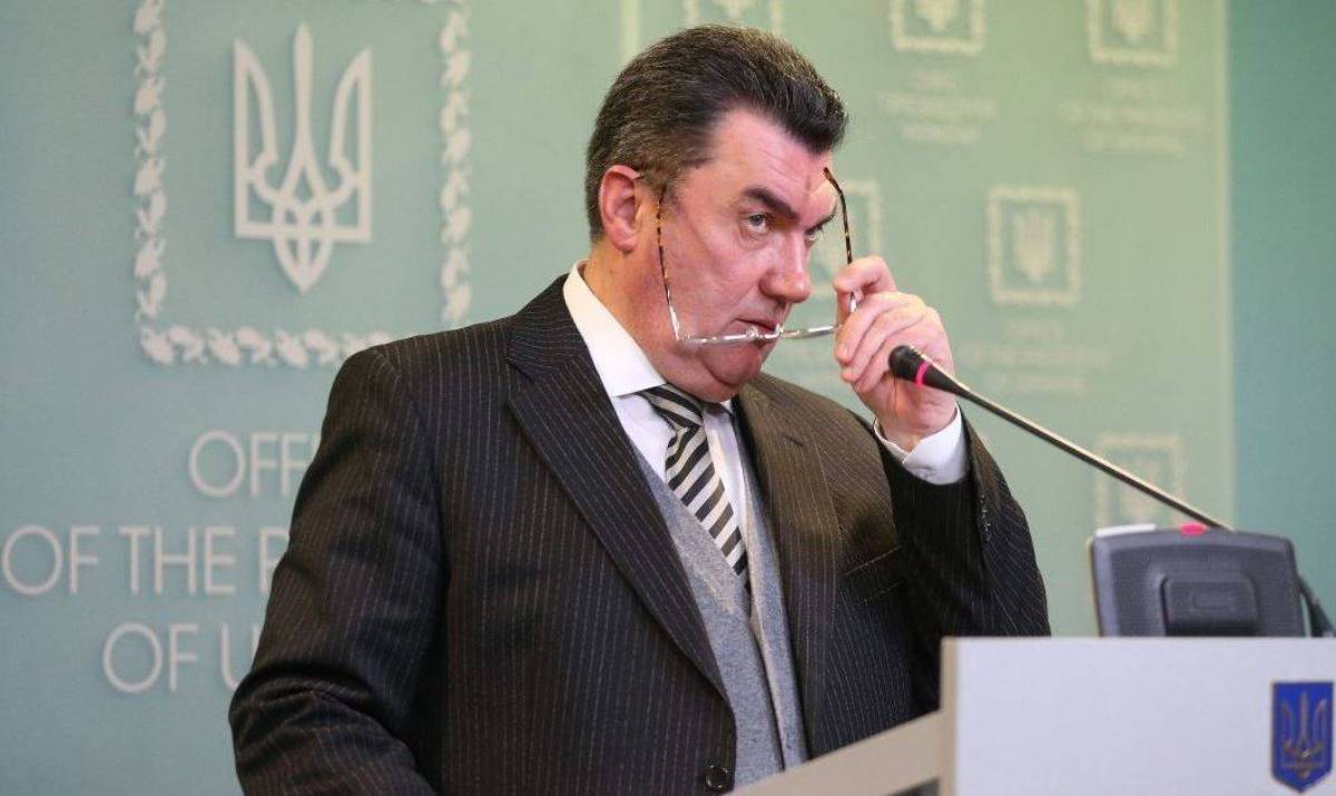 «Толкают на корейский сценарий»: Данилов встревожен публикациями в США «Толкают на корейский сценарий»: Данилов встревожен публикациями в США