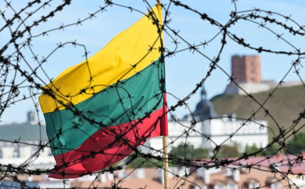 Уж лучше вы к нам: что значит самоизоляция Литвы от России и Беларуси?