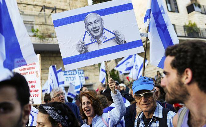 Израиль на грани гражданской войны из-за судебной реформы