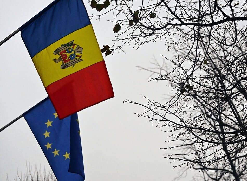ЕС бросился на помощь Санду, готовя санкции против молдавской оппозиции