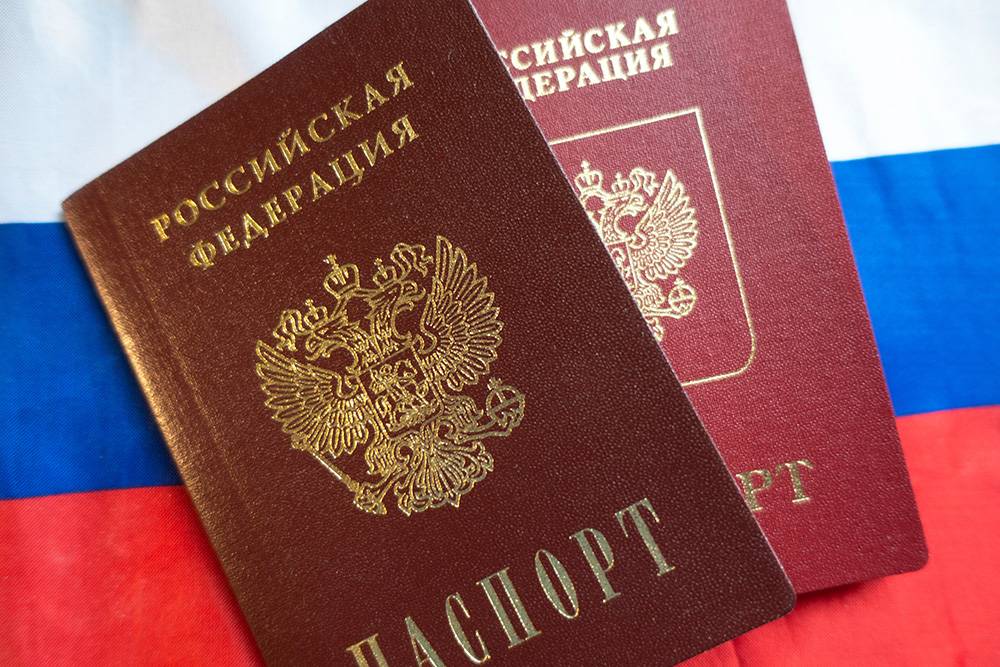Гражданство России стало проще обрести, легче потерять и невозможно забыть