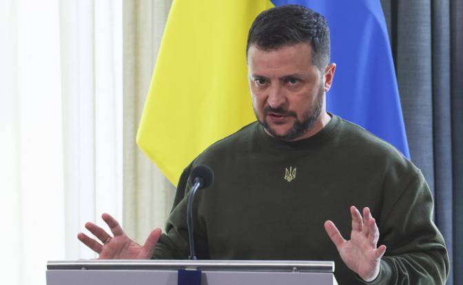 После провала ВСУ Зеленский возглавит «правительство в изгнании» После провала ВСУ Зеленский возглавит «правительство в изгнании»