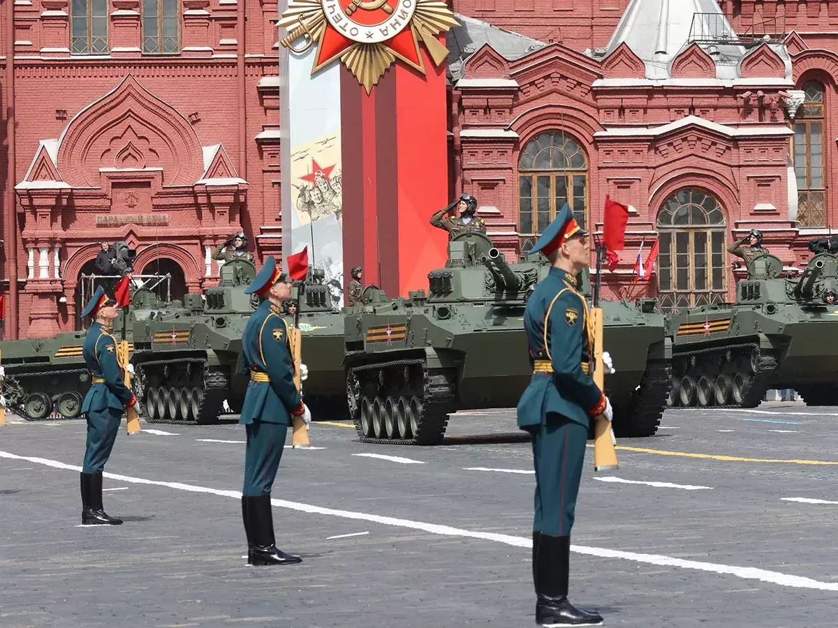 InfoBrics: западные СМИ солгали о параде Победы в Москве