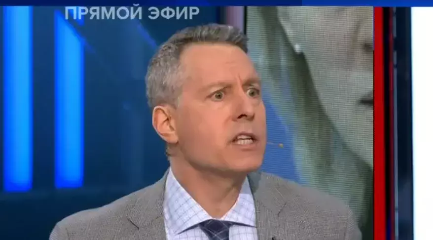 Журналист из США Бом устроил истерику на ТВ из-за рейсов из России в Грузию