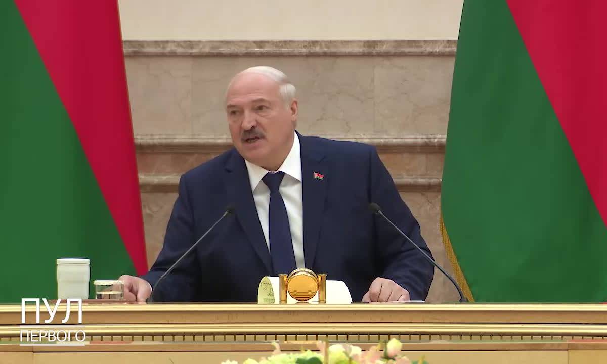 Лукашенко одной фразой ответил на угрозы Польши в адрес Белоруссии