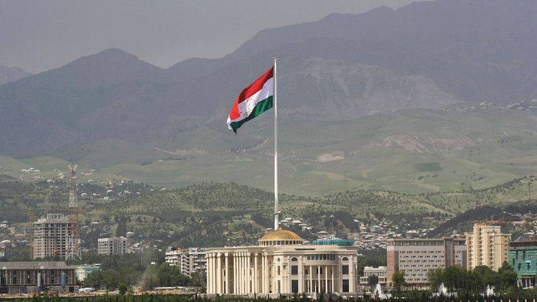 Перестановки в Таджикистане: страна не может залечить "родовую травму"