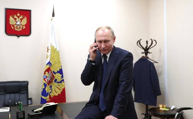 AM: в Кремле раздался звонок после прибытия в Эр-Рияд важного гостя из США