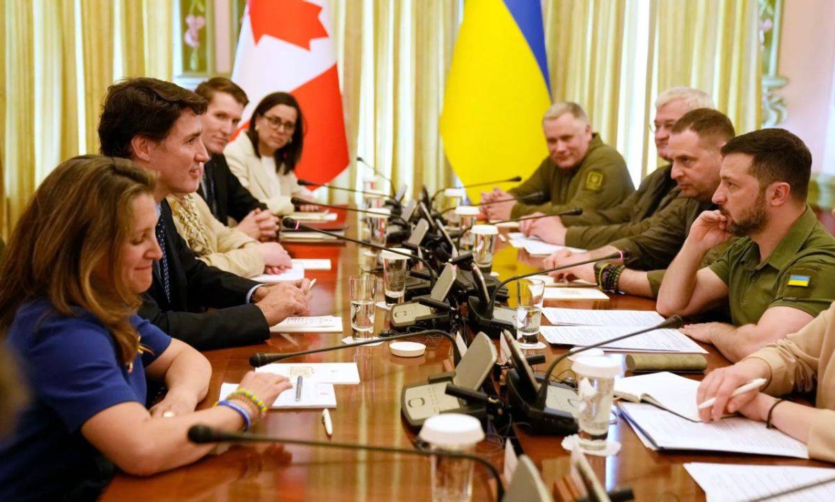 Гости из Канады привезли киевскому режиму «смертельную помощь»