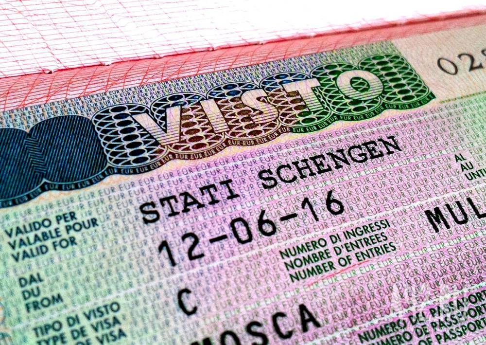 Стала известна страна-рекордсмен по выдаче шенгенских виз россиянам