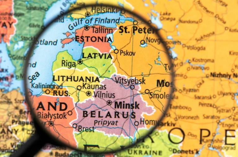 В силах ли «изолировать» Белоруссию гиена Европы и прибалтийские шпроты?